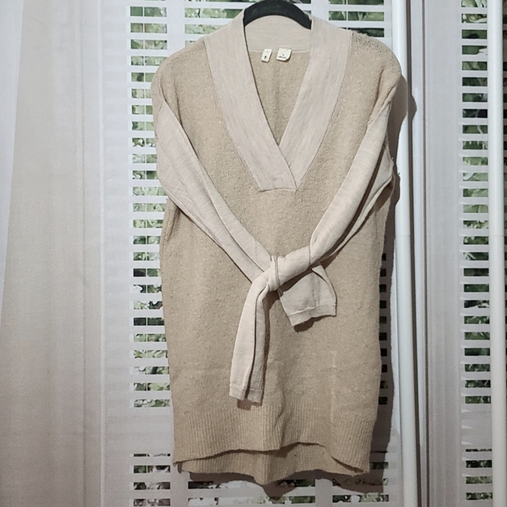 Anthropologie/Moth cream tan M super soft sweater